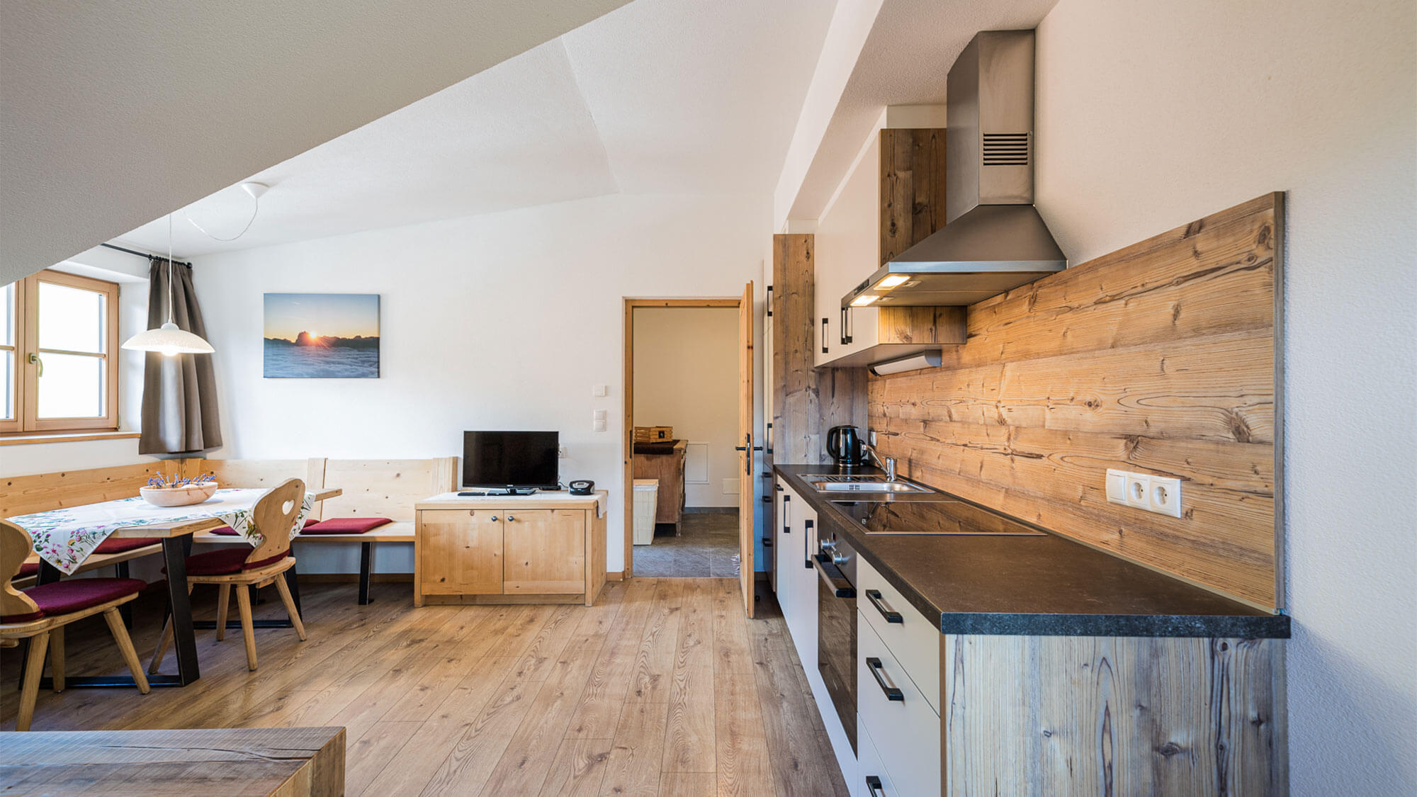 Apartment 02 - kitchenette 