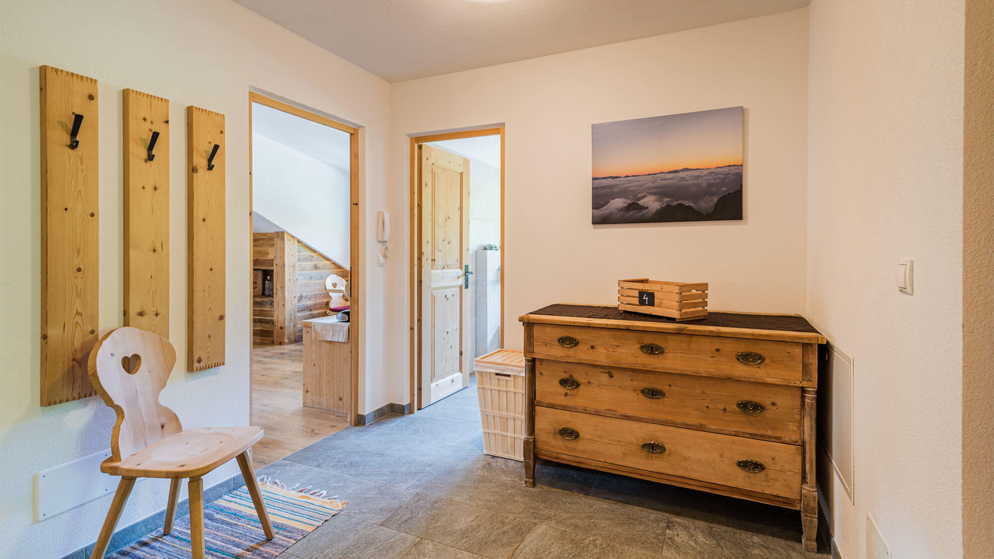 Apartment 02 - anteroom 